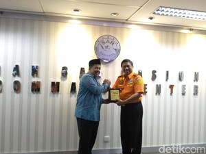 Kunjungi Basarnas, Fahri Hamzah Wacanakan Integrasi Lembaga Terkait Bencana