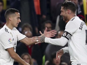 Pique Kritik Wasit karena Tak Kartu Merah Ramos