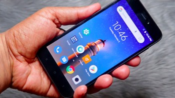 Sementara pada bagian depan, Redmi Go dibekali dengan kamera 5MP untuk selfie.  Foto: Gizguide