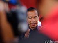 Melihat Janji Pemerintah Turunkan Harga Tiket Pesawat