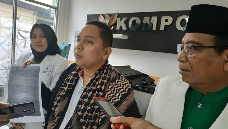 Laporan soal Ngabalin Disetop Polisi, Bakomubin Duga Ada Intervensi Istana Laporan soal Ngabalin Disetop Polisi, Bakomubin Duga Ada Intervensi Istana