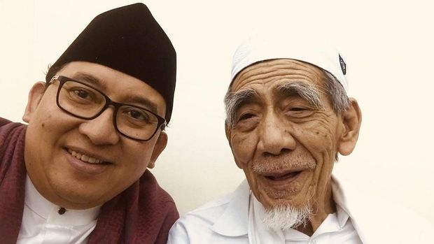 Yang Perlu Kamu Tahu Soal Puisi Kontroversial Fadli Zon