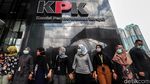 Aksi Solidaritas Pegawai KPK untuk Rekan yang Dianiaya
