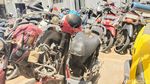 Scoopy Dicabik-cabik Pengendara yang Kena Tilang