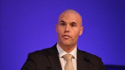 Kisah Penulis Joram van Klaveren, Anti-Islam yang Kini Mualaf