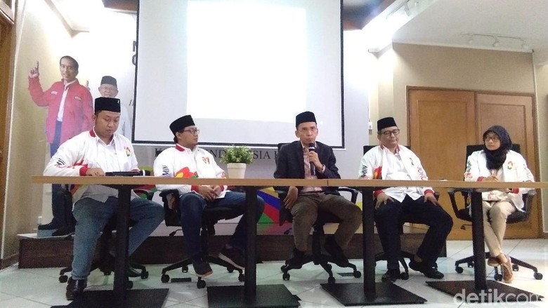 TKN Ungkap Aceh hingga Malut Terpapar Hoax Jatuhkan Jokowi TKN Ungkap Aceh hingga Malut Terpapar Hoax Jatuhkan Jokowi