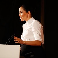 Di acara tersebut, Meghan juga sempat memberikan pidato. (Foto: Getty Images)