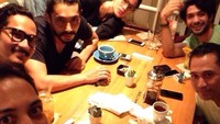 Ngumpul bareng istri dan teman-teman aktor, seru banget ya! Foto: Instagram