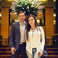 Dr. Thiago Freire menarik perhatian publik Indonesia pada 2017 saat digosipkan sebagai kekasih Maia Estianty. Belakangan terungkap kalau dokter ganteng itu adalah dokter kecantikan yang bekerjasama dengan brand skincare EMK Beverly Hills. Dan Maia menjadi distributor resmi brand tersebut di Indonesia. (Foto: Dok. Instagram Dr. Thiago Freire)