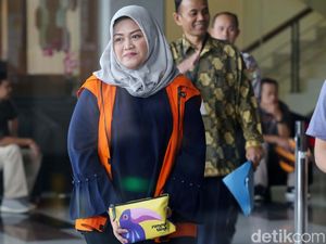 Bupati Neneng Disidang dalam Kondisi Hamil, Minta Izin Berobat
