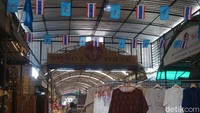 Kawasan diisi dengan ribuan kios dan ratusan ribu barang menarik dengan harga miring (Shinta/detikTravel)