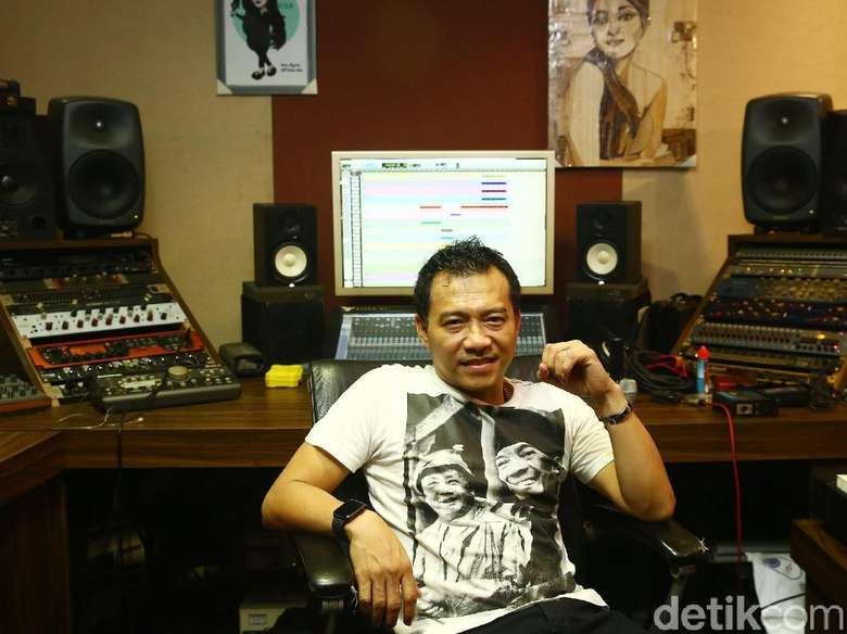 Anang Hermansyah Mundur dari Ketua Lembaga Sertifikasi Profesi Musik Anang Hermansyah Mundur dari Ketua Lembaga Sertifikasi Profesi Musik