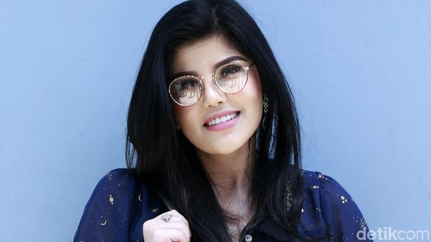 Dita Soedarjo saat ditemui di studio Trans TV.