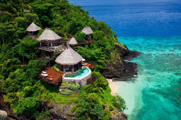 Messi bisa menyewa Laucala. Sebuah pulau pribadi di negara Fiji, Samudera Pasifik yang harga sewa per malamnya 114 ribu Euro atau setara Rp 1,8 M. Sudah dapat 25 kamar villa dan beragam pelayanan berkelas (Laucala Island/Facebook) Messi bisa menyewa Laucala. Sebuah pulau pribadi di negara Fiji, Samudera Pasifik yang harga sewa per malamnya 114 ribu Euro atau setara Rp 1,8 M. Sudah dapat 25 kamar villa dan beragam pelayanan berkelas (Laucala Island/Facebook)