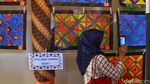 Keren! Beragam Motif Batik Karya Siswa SD Dipamerkan