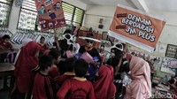 Para siswa terlihat sangat antusias mengikuti kampanye tersebut.