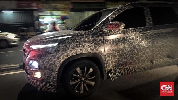 Lusa, Wuling Luncurkan Almaz dan Umumkan Harganya