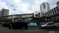 Begini penampakan terkini JPO di kawasan Polda Metro Jaya, jakarta, Jumat (8/2/2019).