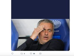 Kasihan Phil Jones, Di-Bully Netizen Usai Teken Kontrak Baru di MU