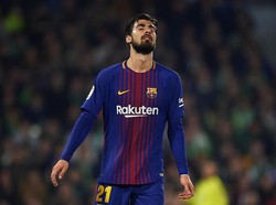 Saat ini dipinjamkan ke Everton, Andre Gomes memiliki musim yang baik di Liga Inggris. Tottenham Hotspur mungkin tertarik dengannya, karena Barcelona akan melepas antara 20 sampai 25 juta euro. (Foto: Getty Images)