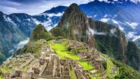 Full Circle Travel, tur operator asal Inggris menyewakan tur naik pesawat jet pribadi selama 28 hari ke berbagai destinasi dunia. Dengan harga 80 ribu Euro atau setara Rp 1,2 M, siap-siap terbang di atas Machu Picchu di Peru, Sydney Opera House di Australia hingga memandangi Hagia Sophia di Turki (iStock)