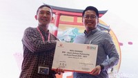 General Manager Card Business Division BNI Okki Rushartomo dan Regional Manager Japan Airlines Motoharu Taki melakukan penandatanganan kerja sama antara PT Bank Negara Indonesia (Persero) Tbk atau BNI dengan Japan Airlines (JAL) sebagai exclusive airlines partner untuk event Travel Fair 2019-2021 di Jakarta, Jumat (8/2/2019). 