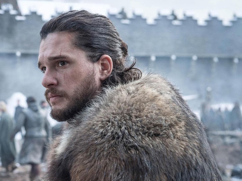 Usai Syuting GoT Musim 8, Kit Harington Nangis Berlutut di Depan Fans Usai Syuting GoT Musim 8, Kit Harington Nangis Berlutut di Depan Fans