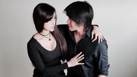 Vicy Melanie sempat diprotes oleh netizen karena dinilai terlalu seksi saat bersama Kevin Aprilio.  Foto: Dok. Instagram/vicymelanie