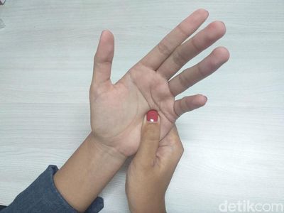 Semalam Tidur Tak Nyenyak? Pijatan di Titik Ini Bisa Redakan Insomnia