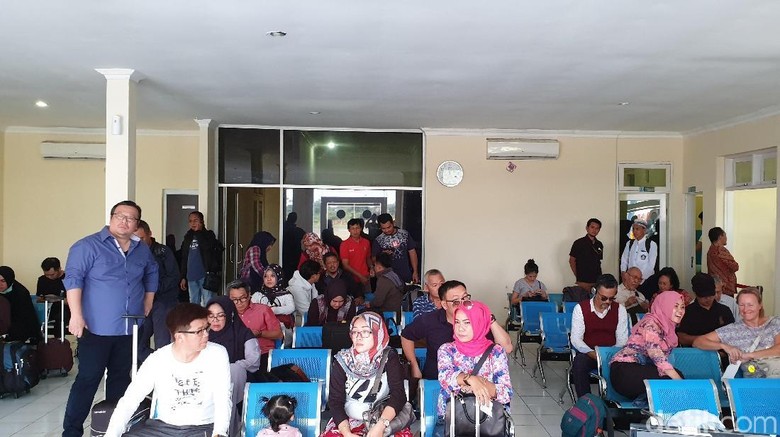 Keramaian di Bandara Wiriadinata (Masaul/detikTravel) Keramaian di Bandara Wiriadinata (Masaul/detikTravel)