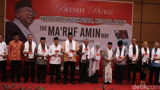 Cawapres Ma'ruf Amin di Padang, Jumat (8/2/2019)