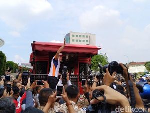 Berbagai Cerita Penggemar Saat Marquez Sambangi Bandung