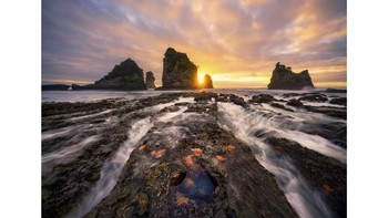 Karya Jiangshu Zhu bertajuk Magic of New Zealand terpilih jadi juara di kategori Landscape. Foto: Australias Photographer of the Year