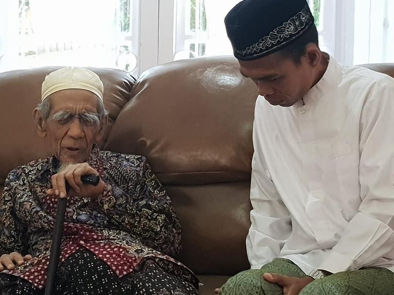 Analisis TKN vs BPN Soal Ustaz Somad Sowan ke Kiai-kiai Analisis TKN vs BPN Soal Ustaz Somad Sowan ke Kiai-kiai