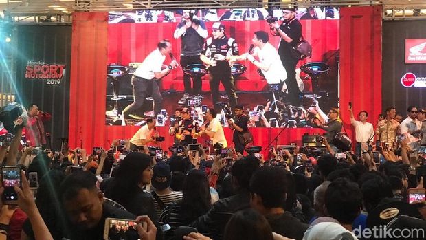Marc Marquez dihadapan pencintanya