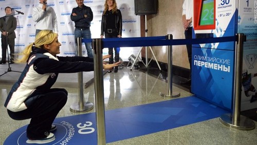 Tiket kereta gratis diberikan untuk mereka yang squat.