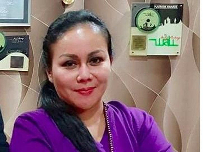 Dear Fahmi Aditian... Mak Vera Punya Pesan untuk Kamu Nih! Dear Fahmi Aditian... Mak Vera Punya Pesan untuk Kamu Nih!
