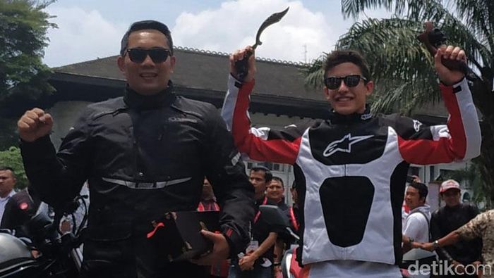 Ridwan Kamil dan Marc Marquez. (Foto: Mukhlis Dinillah) Ridwan Kamil dan Marc Marquez. (Foto: Mukhlis Dinillah)