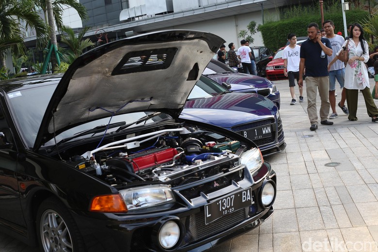 Modifikasi mobil. Foto: Ari Saputra Modifikasi mobil. Foto: Ari Saputra
