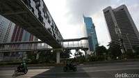 Revitalisasi JPO Dukuh Atas telah rampung.