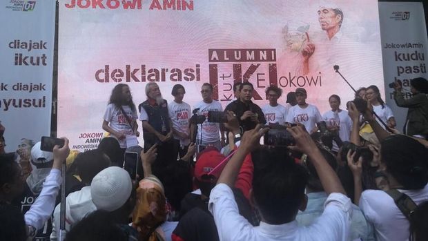 Alumni IKJ Deklarasi Dukung Jokowi, Hanung hingga Riri Riza Hadir