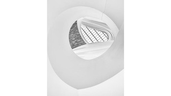 Foto bertajuk Shapes of Melbroune besutan Cameron Meacham dipilih menjadi juara di kategori Black and White. Foto: Australias Photographer of the Year