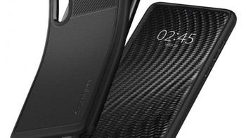 Kalau ini adalah casing Spigen untuk Huawei P30. Foto: GSM Arena