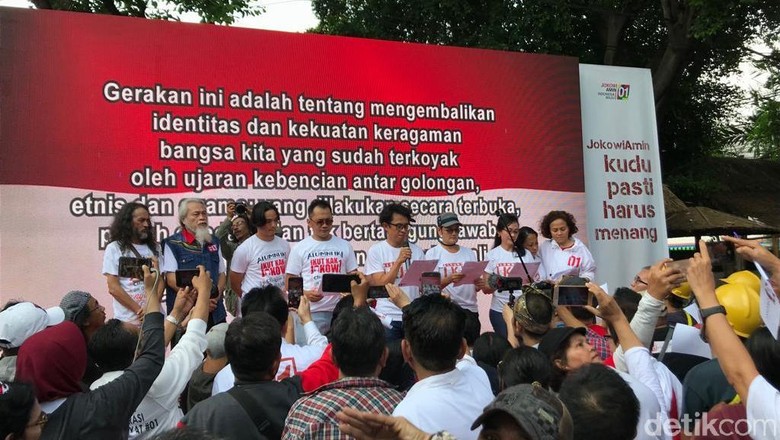 Alumni IKJ Deklarasi Dukung Jokowi, Hanung hingga Riri Riza Hadir Alumni IKJ Deklarasi Dukung Jokowi, Hanung hingga Riri Riza Hadir