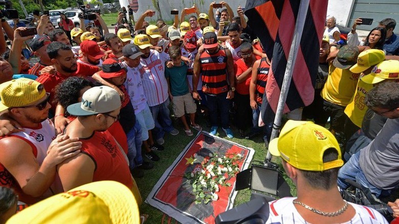Kebakaran di Asrama Klub Bola Brasil, 10 Pemain Muda Tewas Kebakaran di Asrama Klub Bola Brasil, 10 Pemain Muda Tewas
