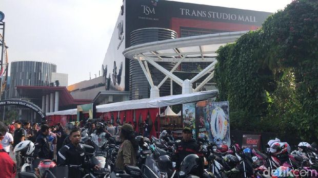 Marc Marquez Ngegas di Bandung