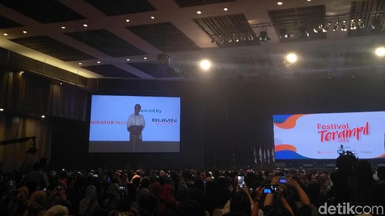 Jokowi Cerita Bangun Usaha dari Nol, Kerja dari Subuh sampai Tengah Malam Jokowi Cerita Bangun Usaha dari Nol, Kerja dari Subuh sampai Tengah Malam