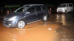 Rest Area KM 379A Tol Trans Jawa Becek dan Gelap