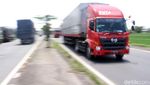 Ini Lho yang Bikin Sopir Truk Setia dengan Pantura