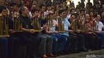 Seru! Marquez Menari dan Main Angklung di Saung Mang Udjo